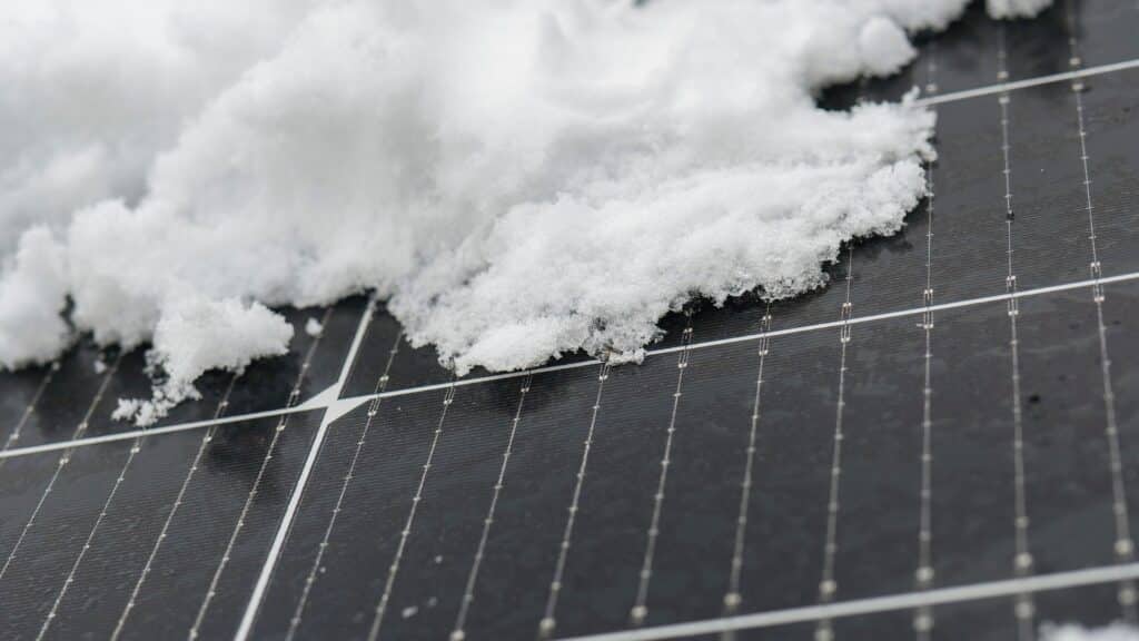 Understanding the Michigan Climate and Its Impact on Solar Panels